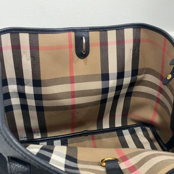Burberry Tote Bag - Picture 4 of 6